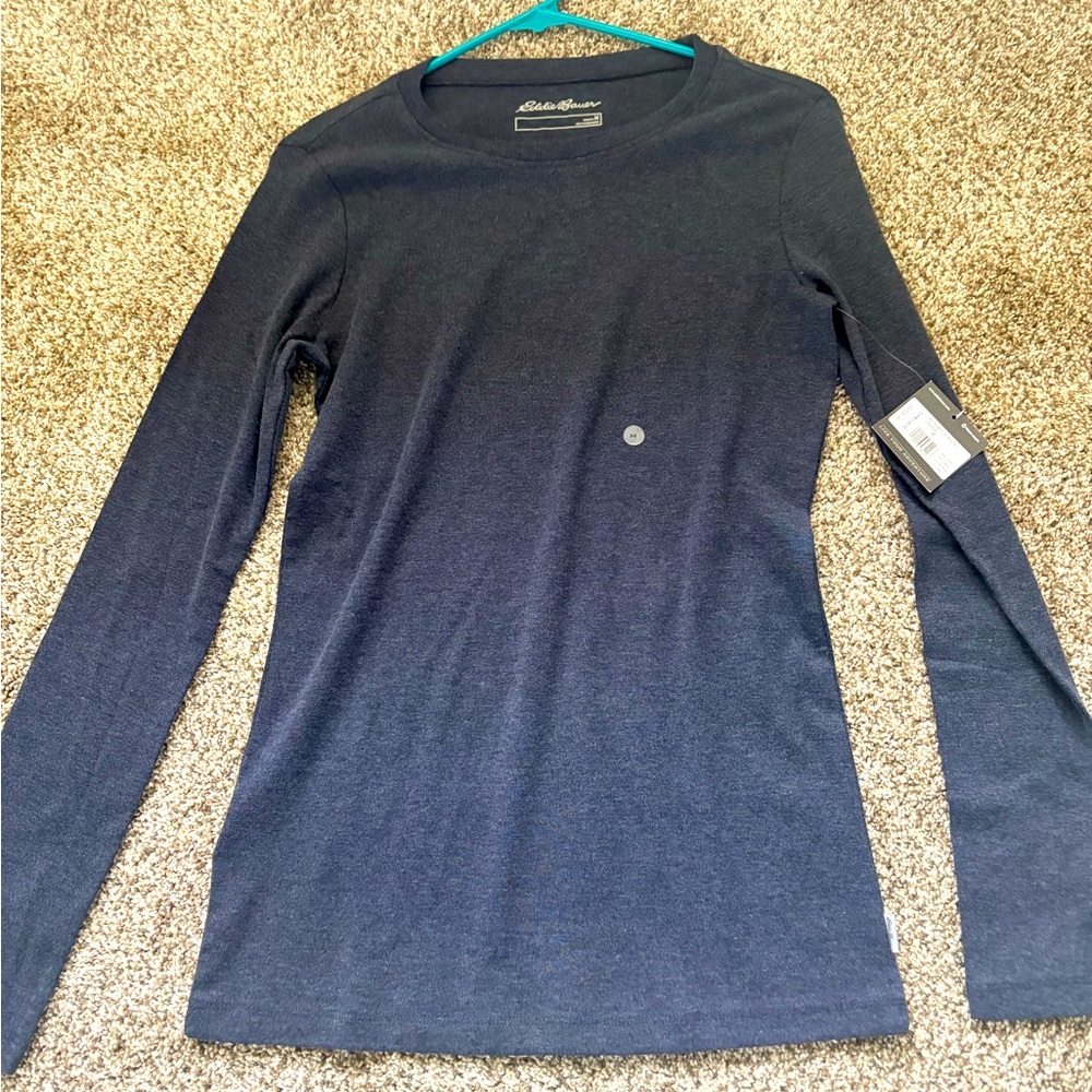 Women’s long sleeve tshirt NWT